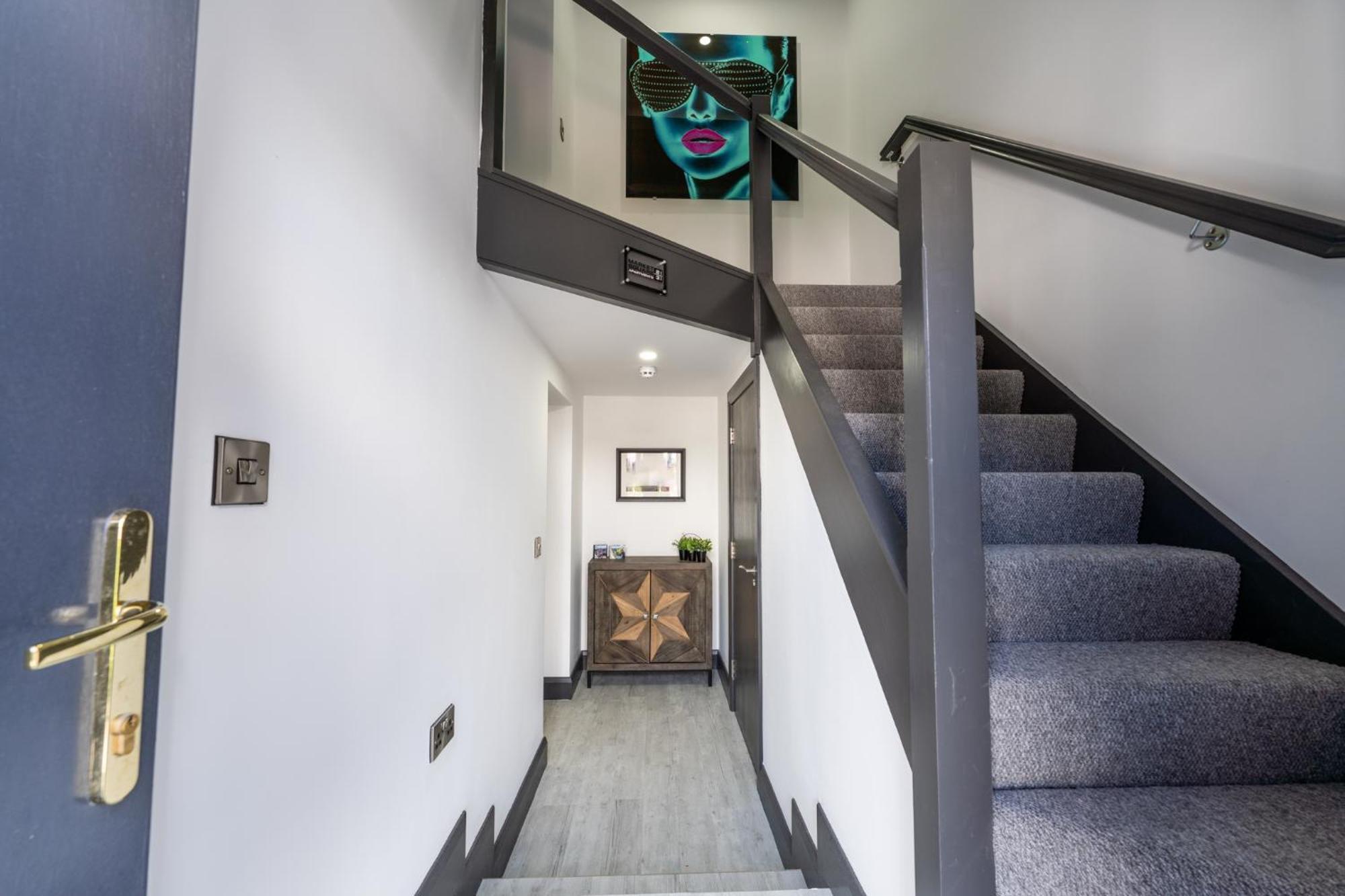 Market Square Apartments 부시밀즈 외부 사진